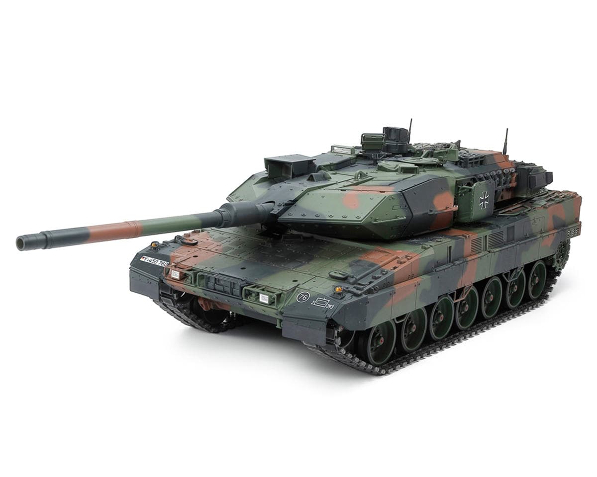 Tamiya 1/16 German Leopard 2 A7V Scale Electric RC Tank Kit (Full Option) w/DMD Control Unit