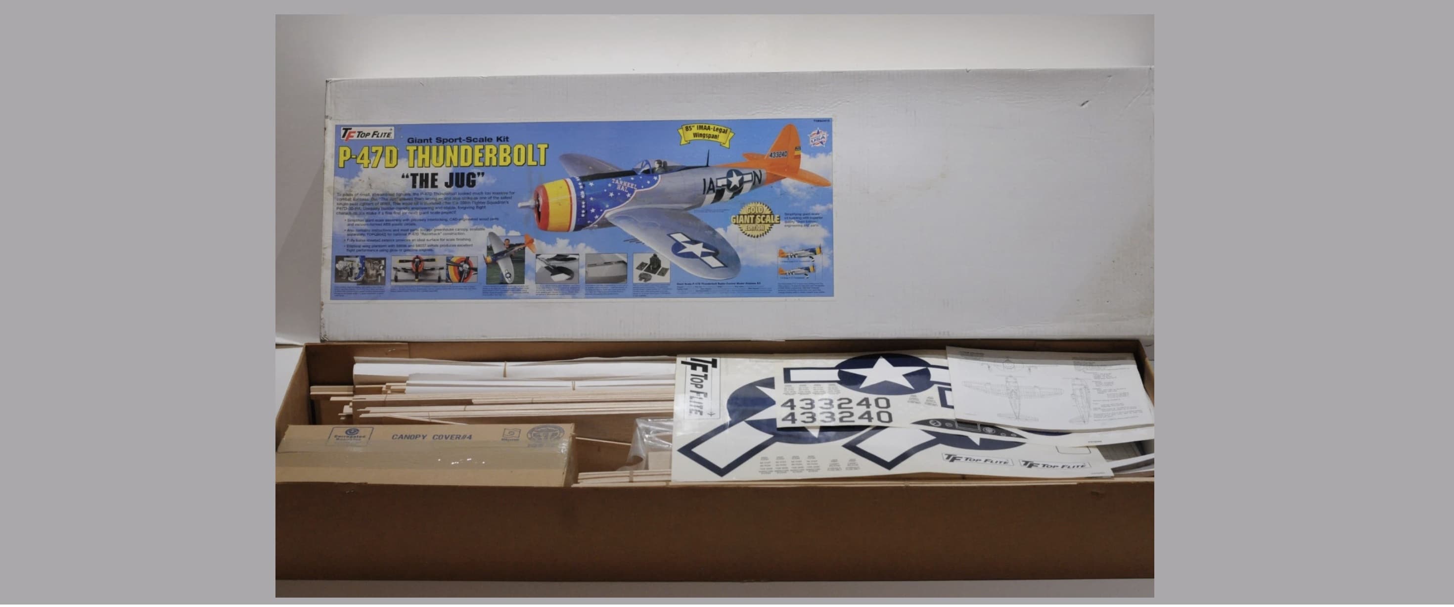 Giant P-47D Thunderbolt 85" Kit 