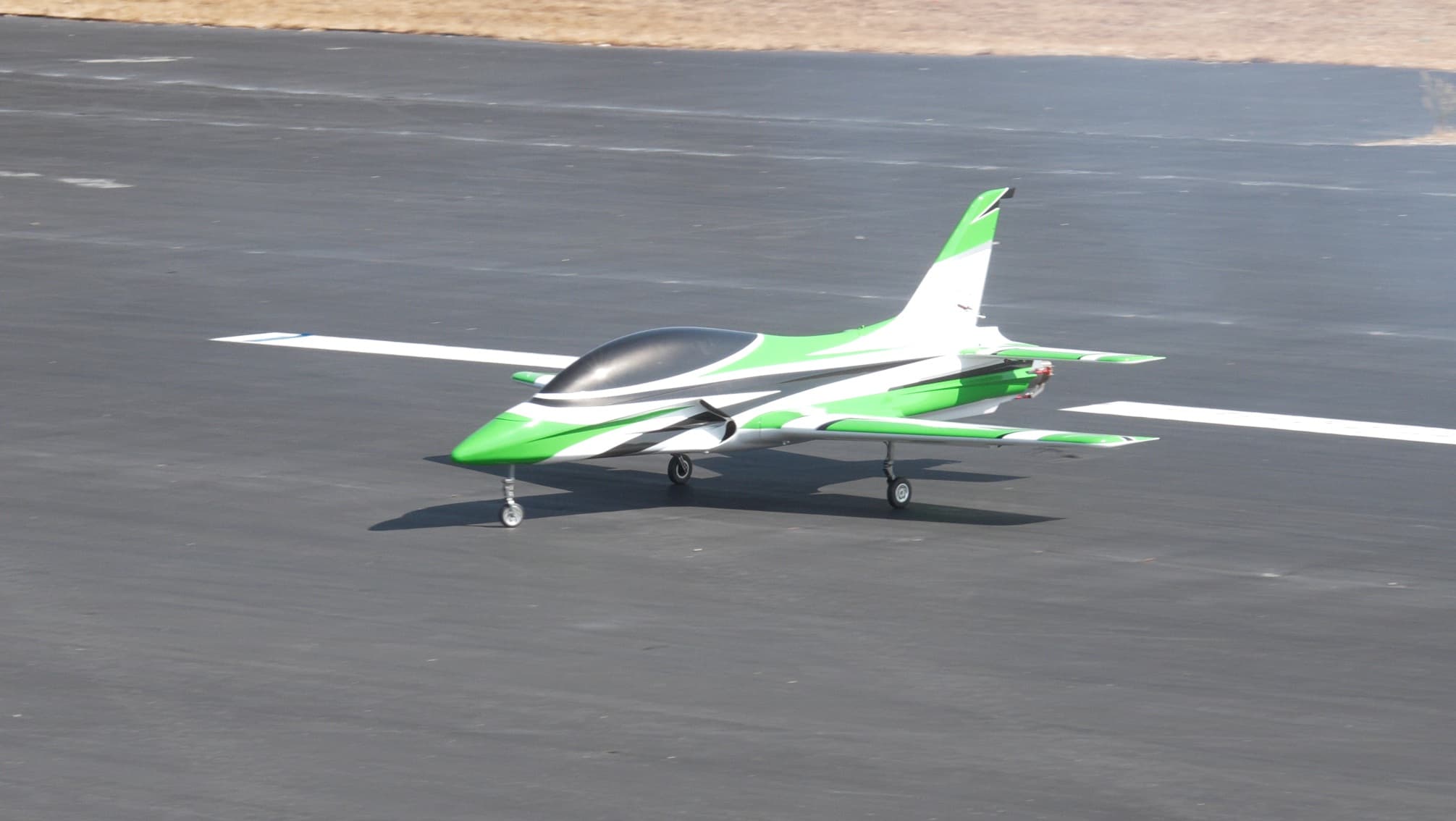 Skywing Falcon 1.8m Turbine Jet
