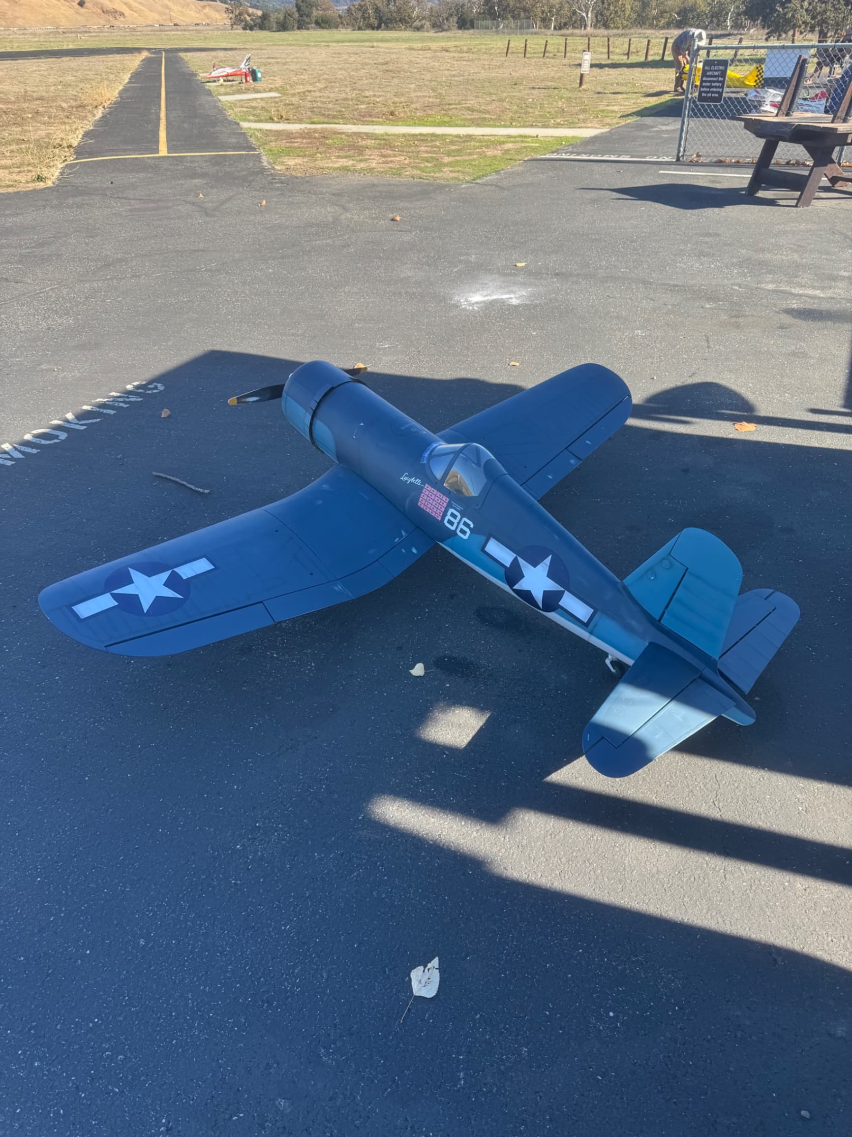 Top flite giant scale corsair 86.5in