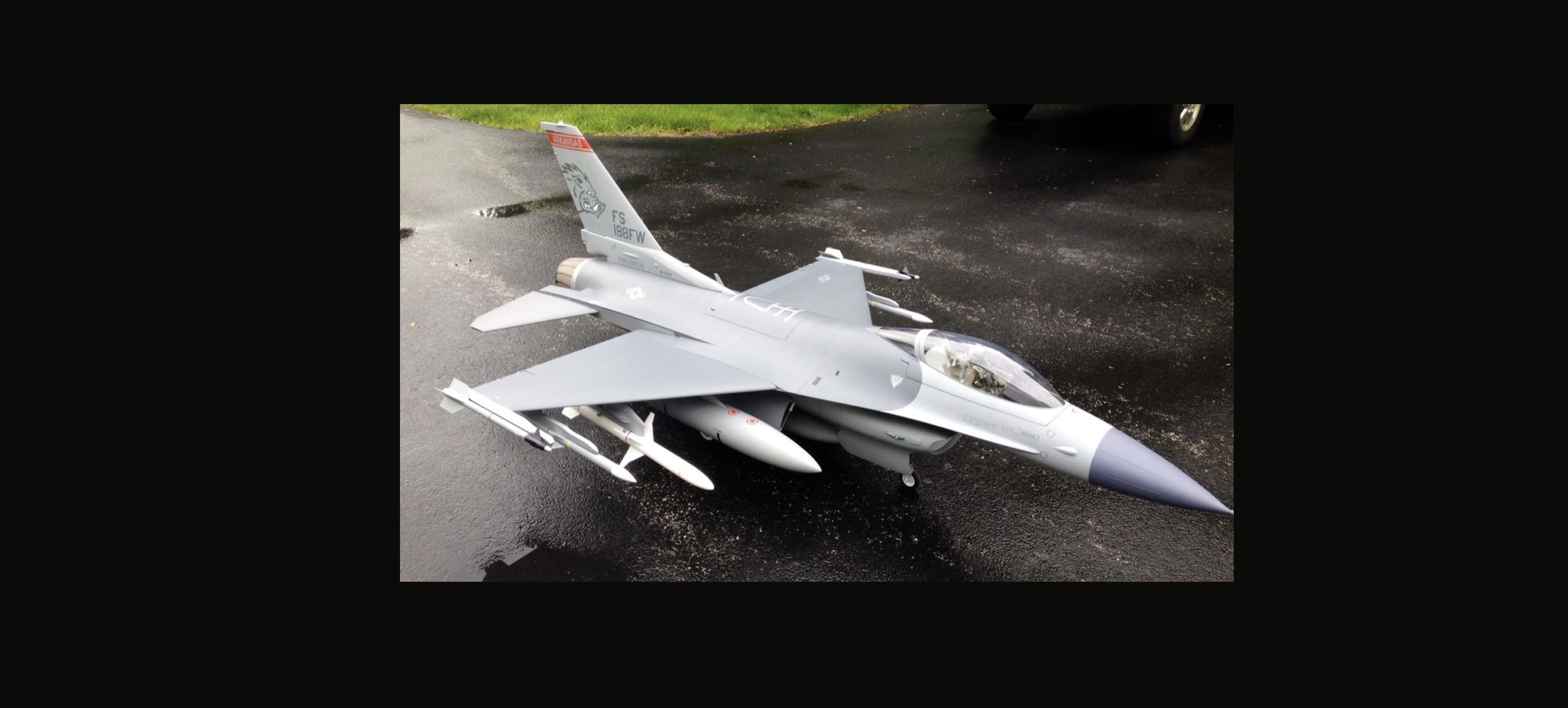 BVM 1/6 Scale F-16 Go Fly Gold